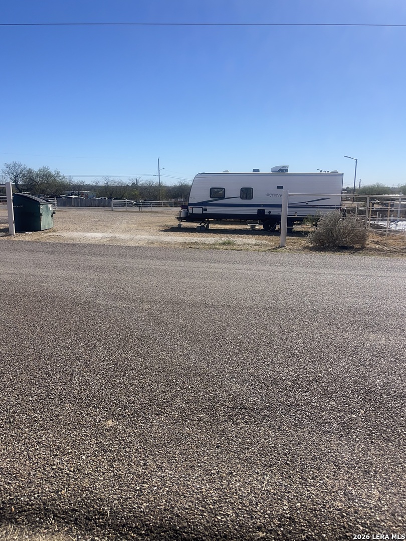 197 Ghost Rider, Eagle Pass, TX 78852 — photo 2