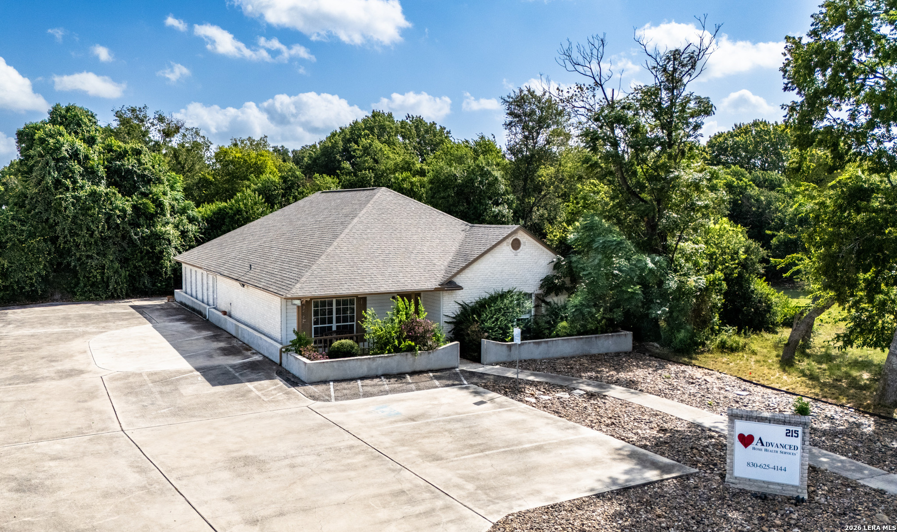 215 Courtyard Drive — photo