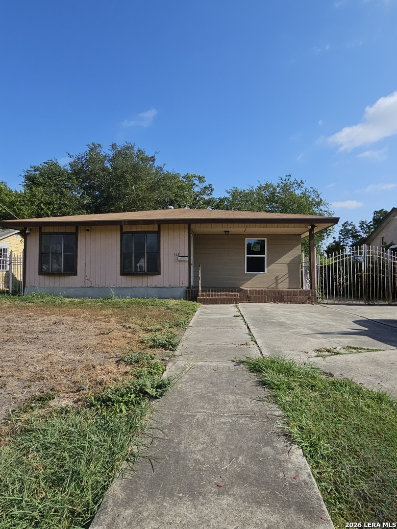 315 W Southcross Boulevard — photo
