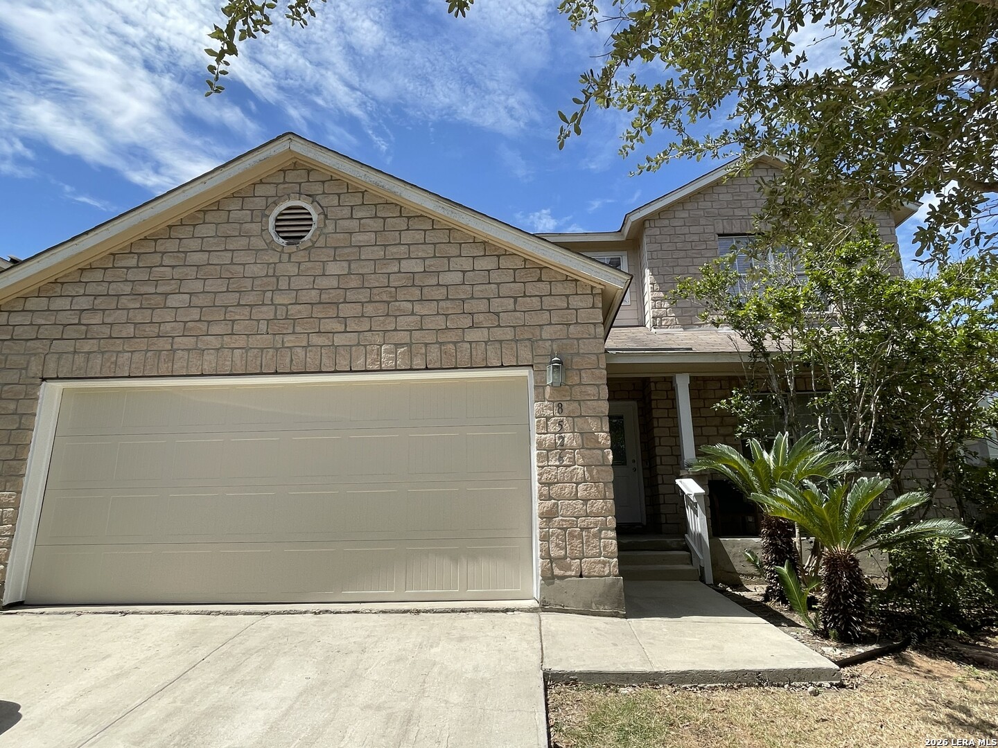 8526 Chickasaw Blf — photo