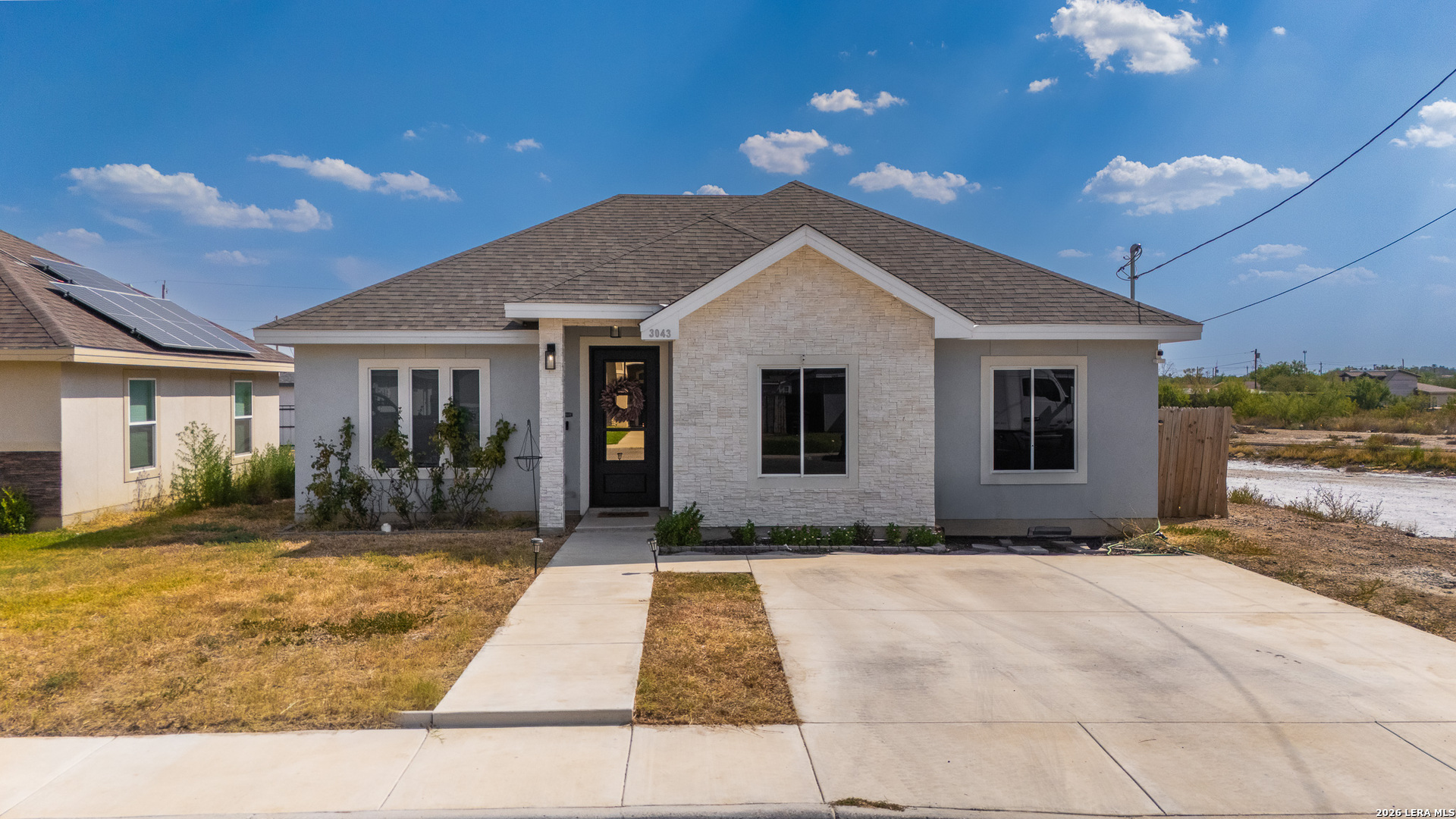 3043 Samuel Drive — photo
