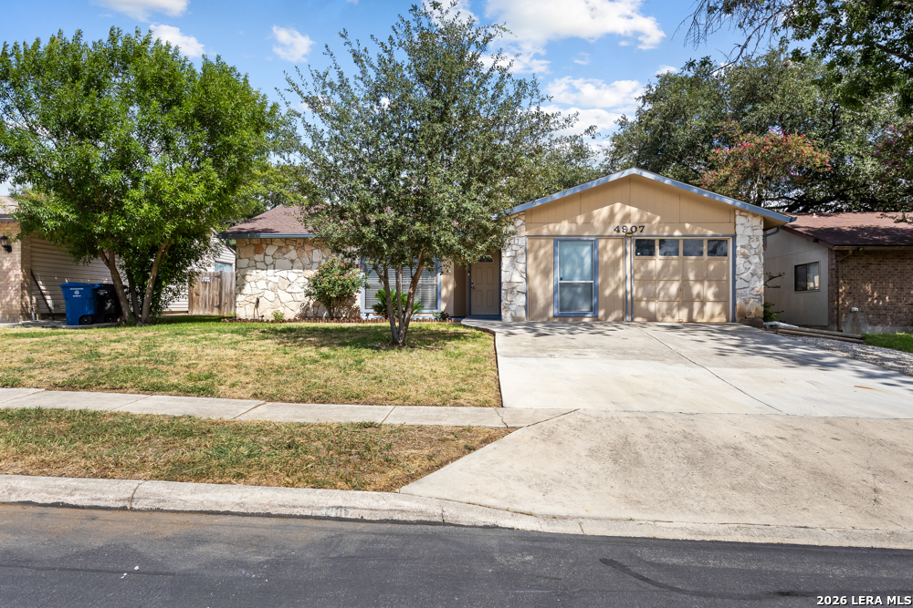 4907 Dare Lane — photo