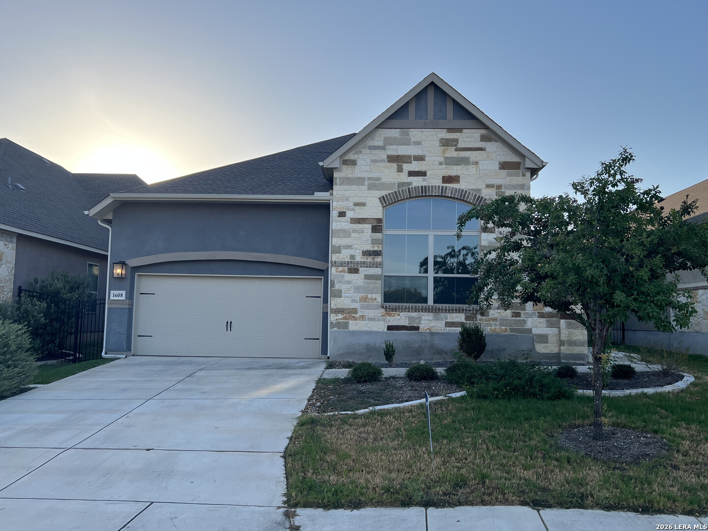 1608 Worsham Pass — photo