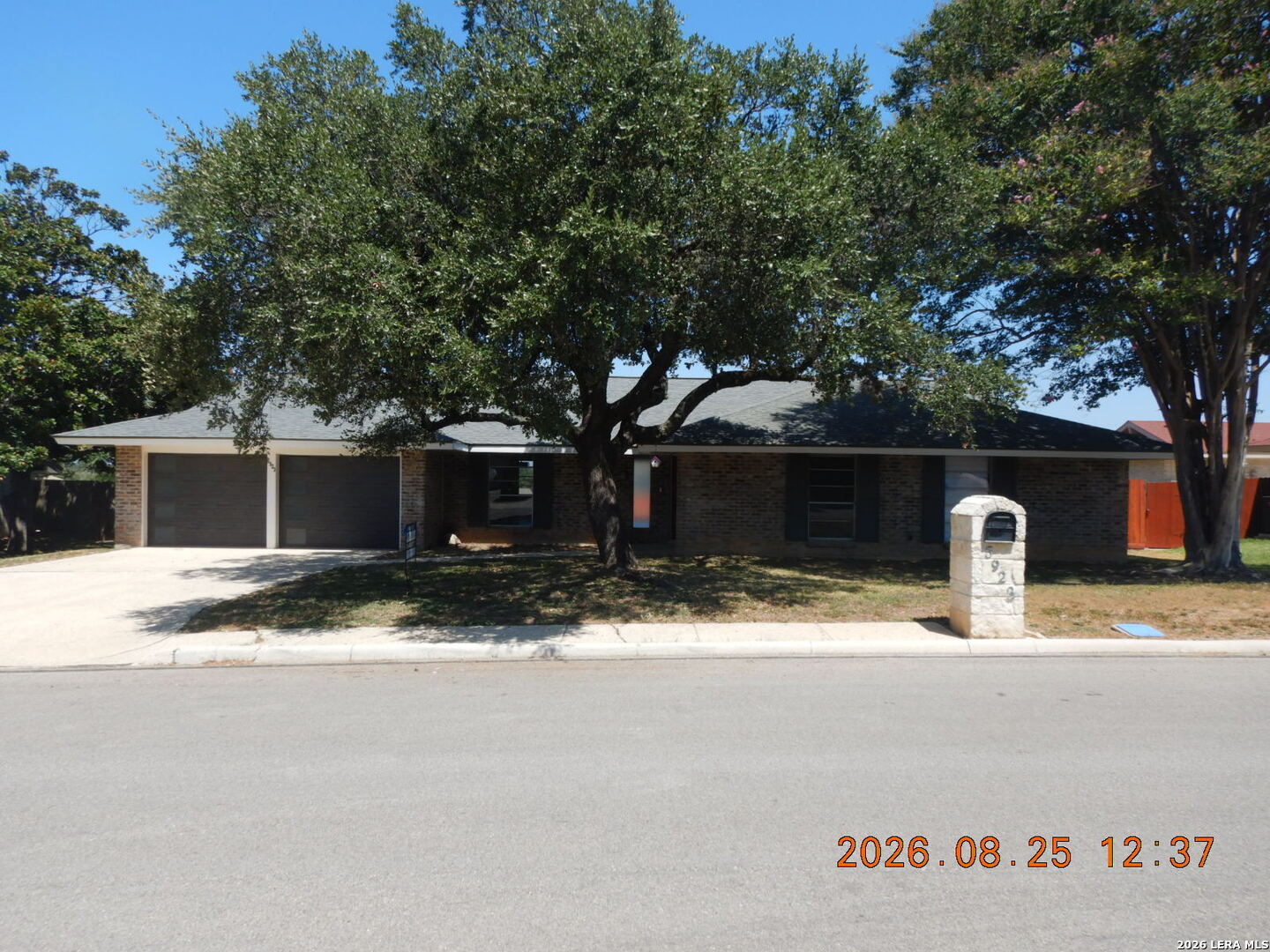 5923 Northgap Street — photo