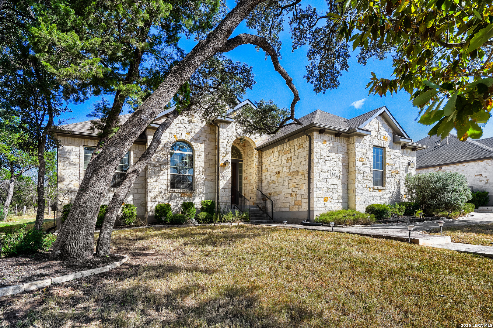 323 Allemania Drive — photo