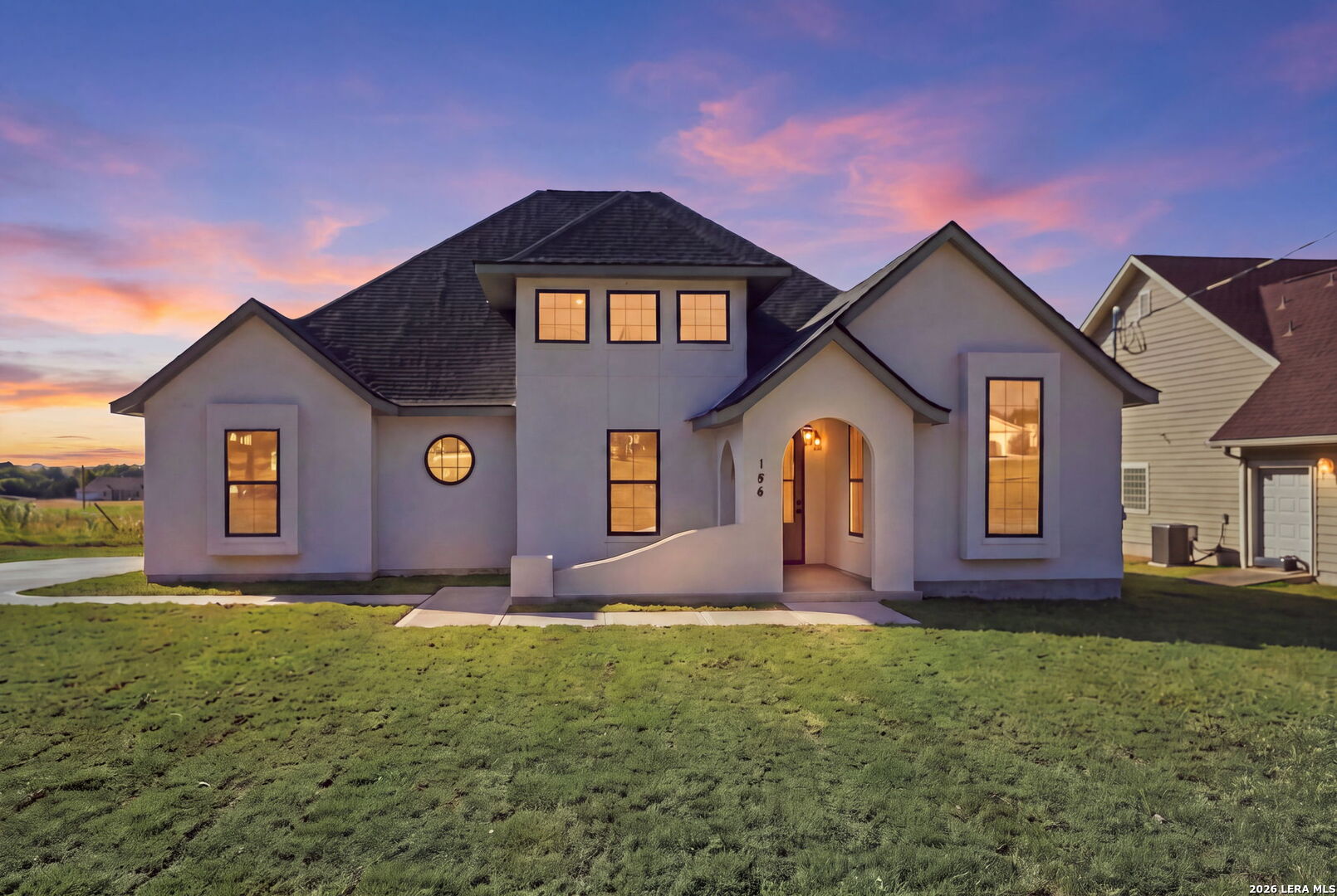 186 Spring Creek Circle, Bandera, TX 78003 — photo 2