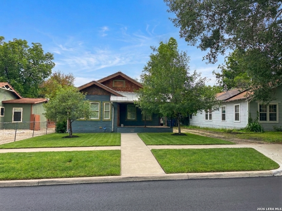 1019 W Elsmere Place — photo