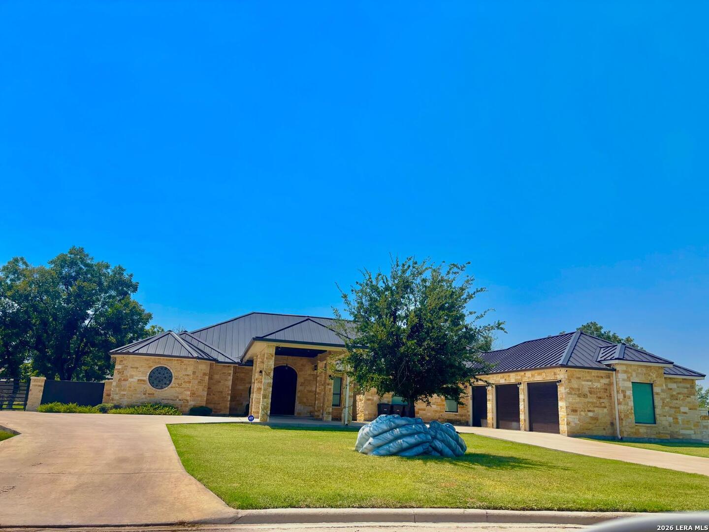 63 Eagle Nest — photo