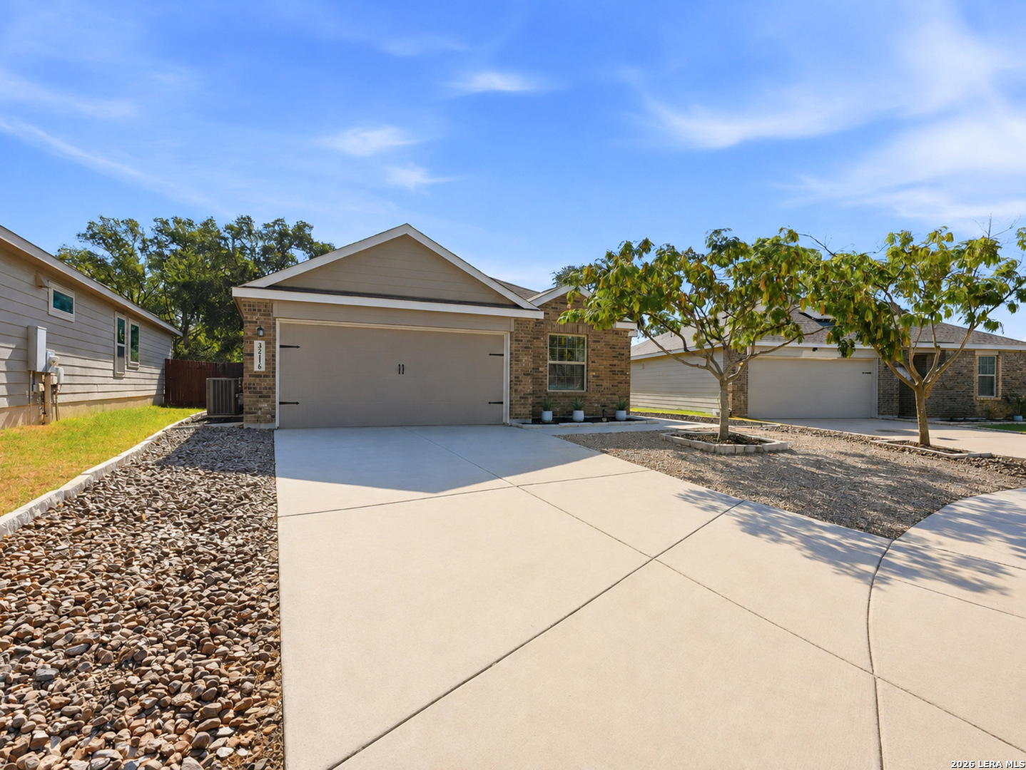 32116 Macey Oak — photo
