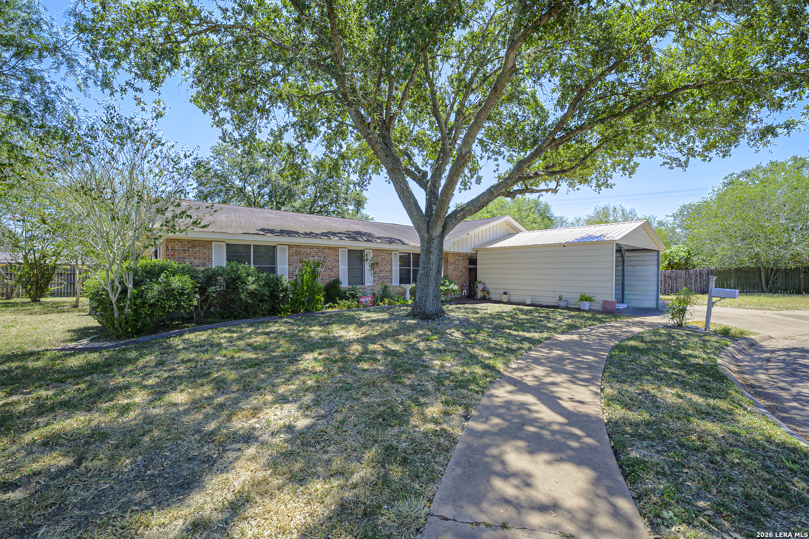 805 Olympic, Beeville, TX 78102 — photo 2