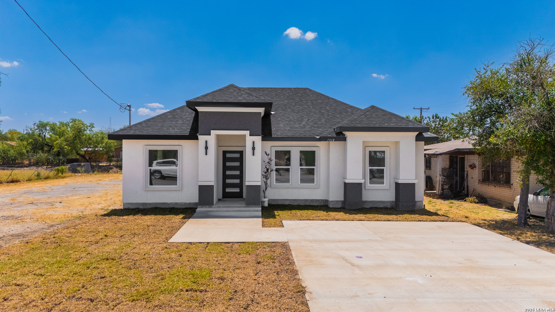 1318 Williams Street — photo