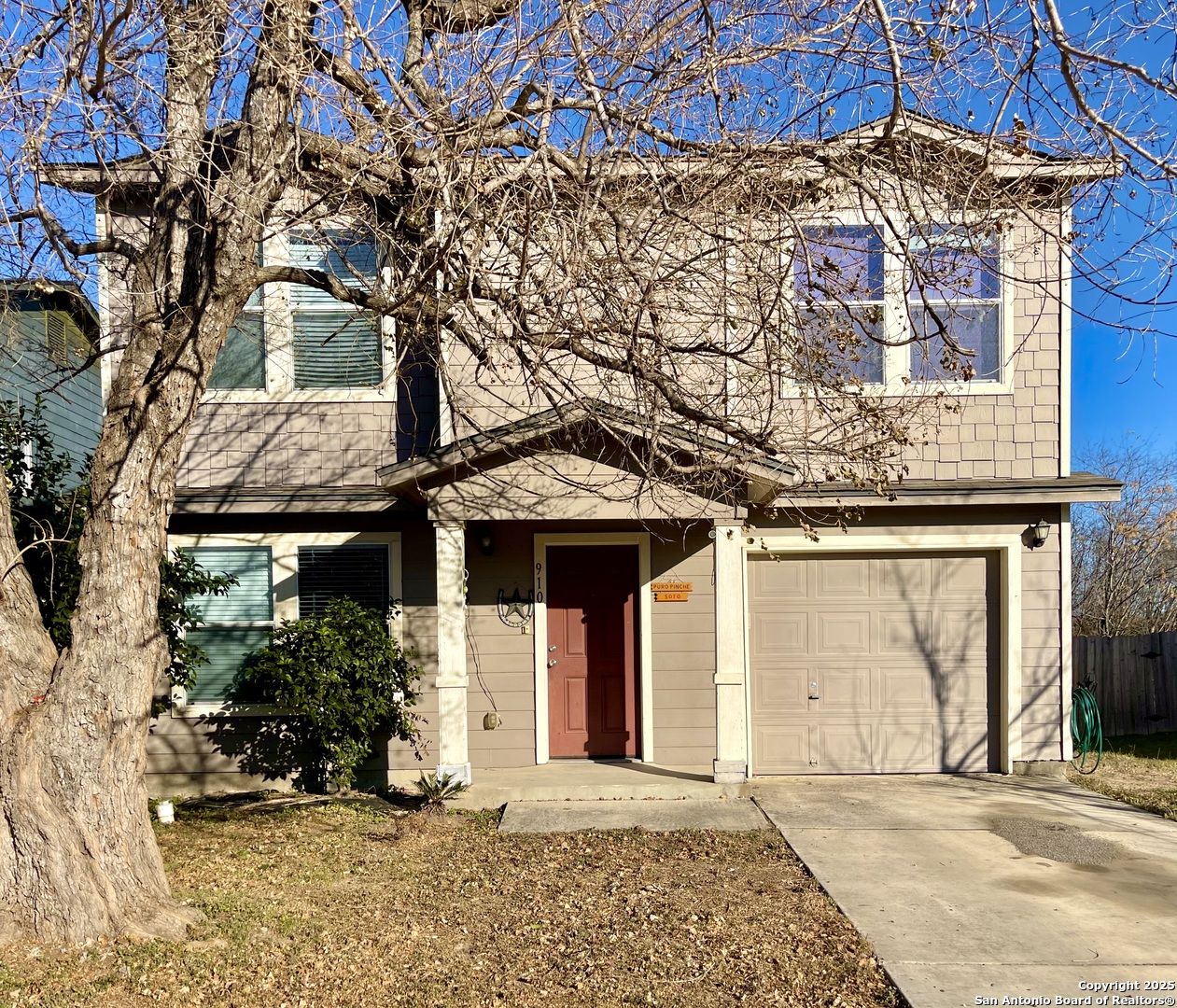910 Absolon Farm — photo