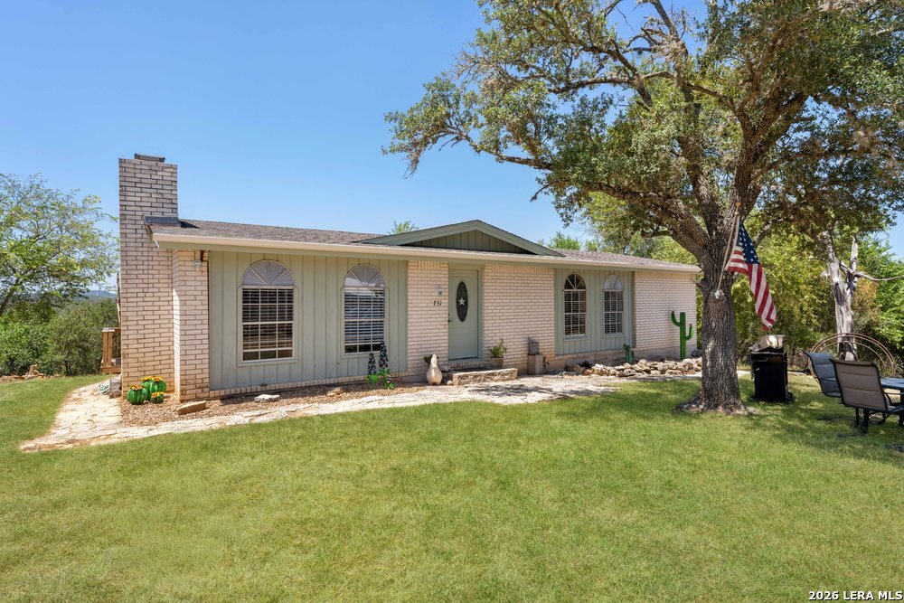 731 Mountain View Place — photo