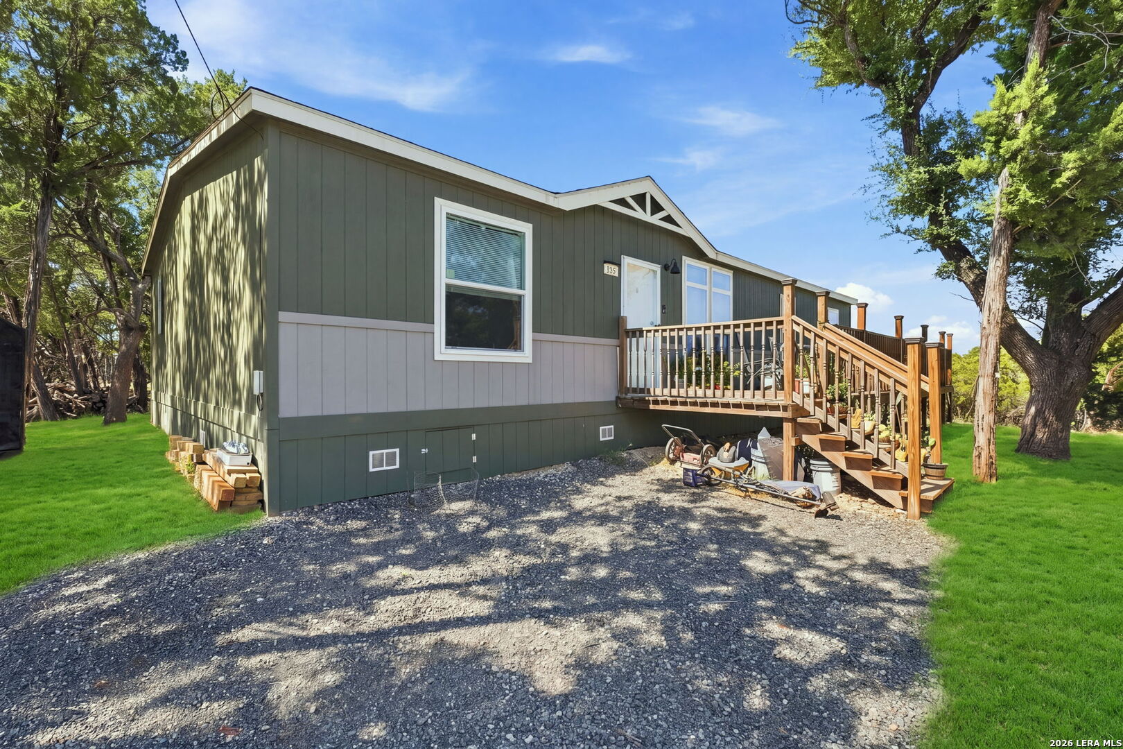 133 Canyon Lake Drive — photo
