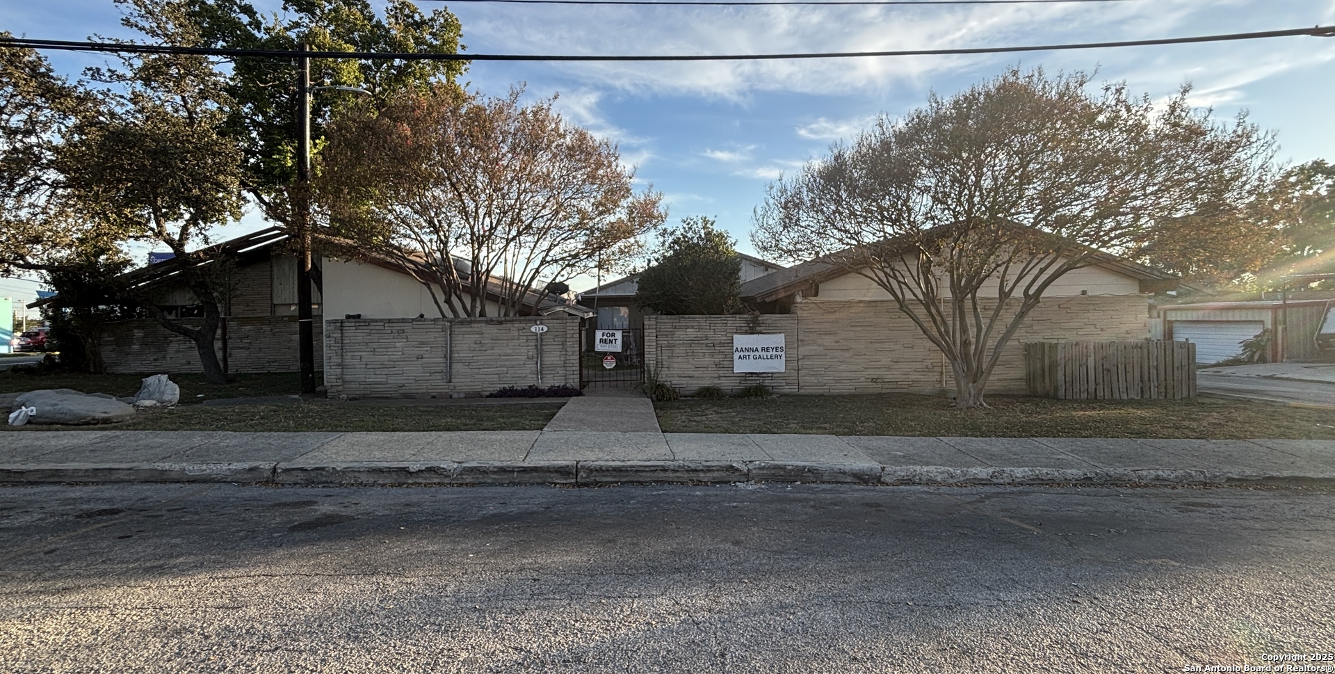 114 Southbridge — photo