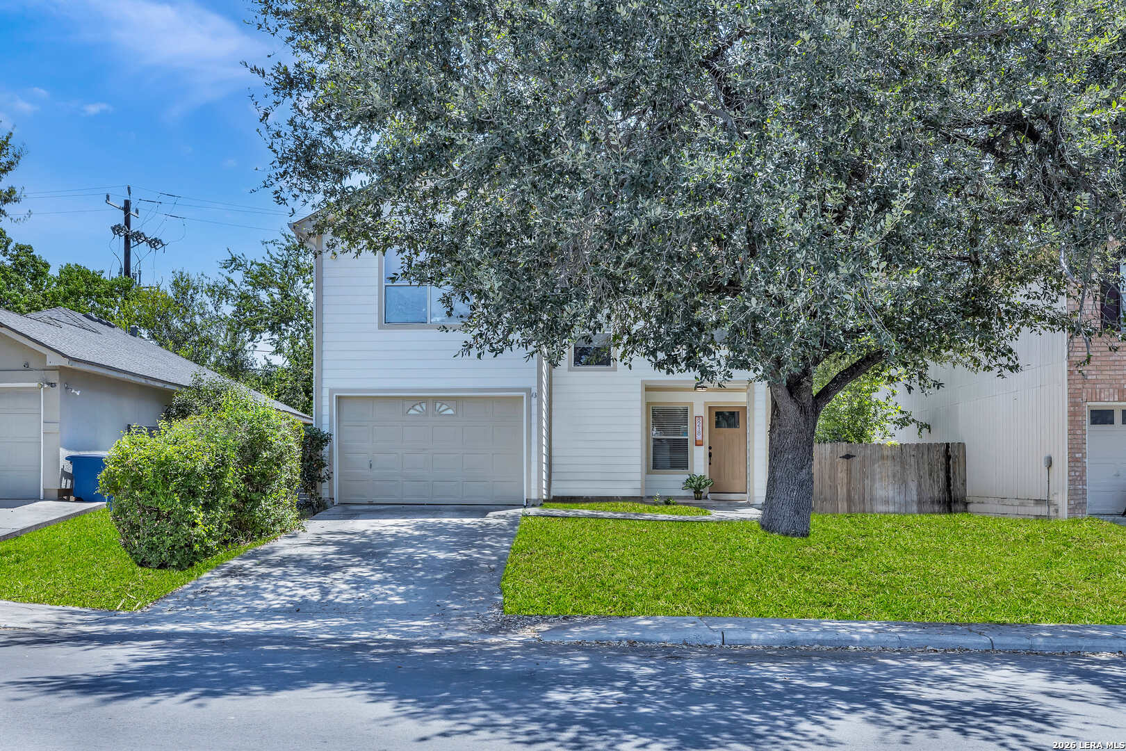 8218 Laurel Bnd — photo
