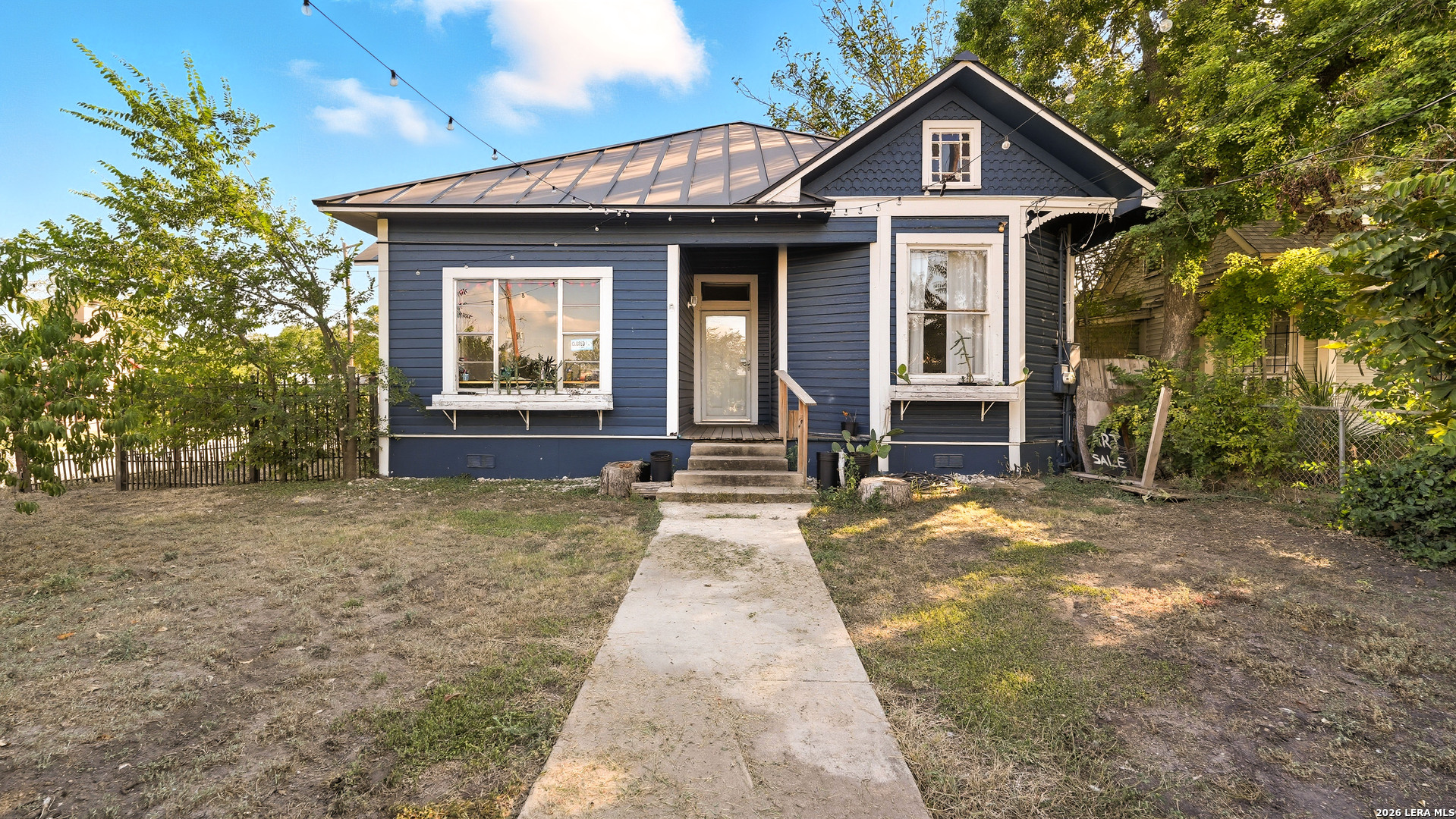 1502 Buena Vista — photo