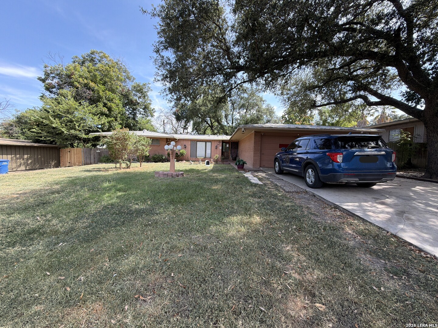 114 Maplewood — photo