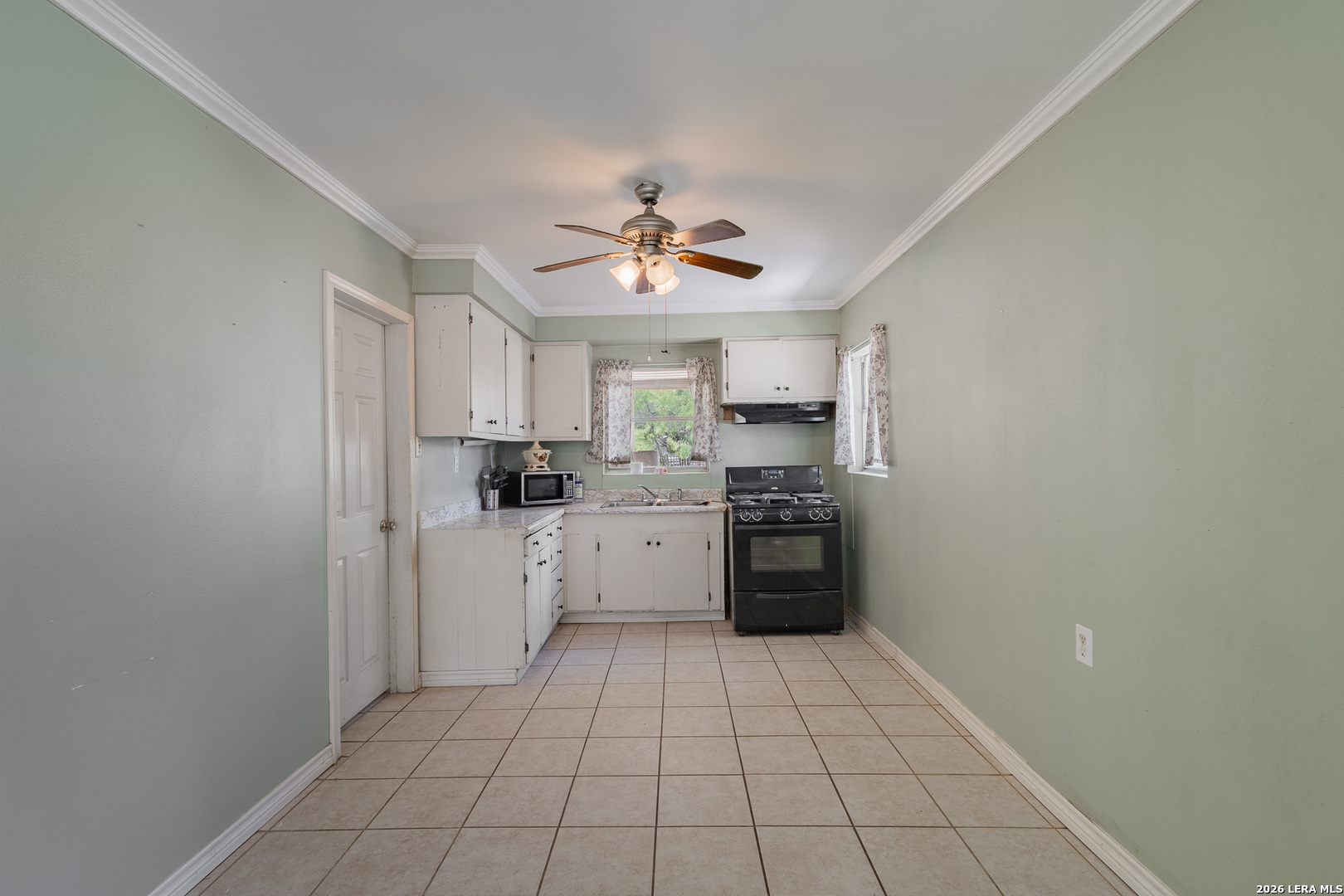 819 N Comal, Eagle Pass, TX 78852 — photo 3