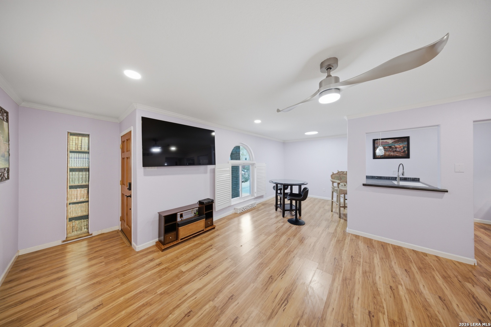 102 Vassar Lane 1 — photo