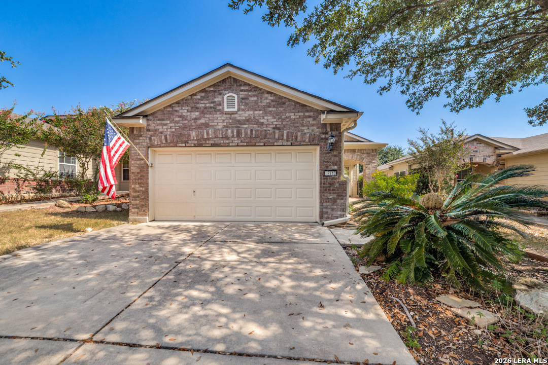 12743 Pronghorn Oak — photo