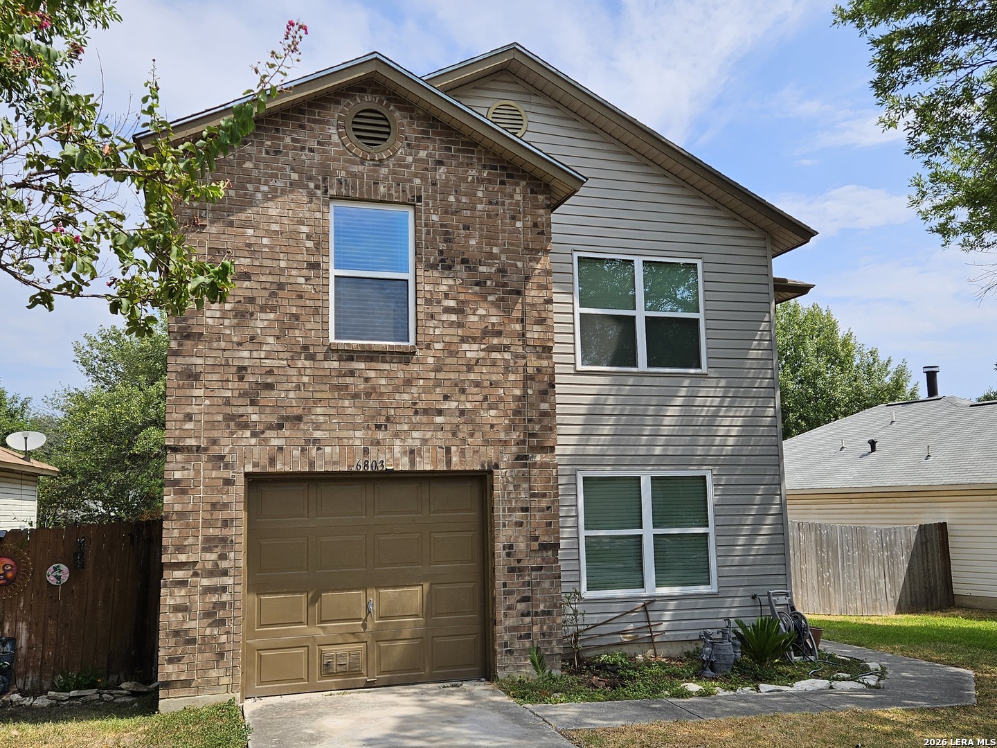 6803 Honeyridge Lane — photo