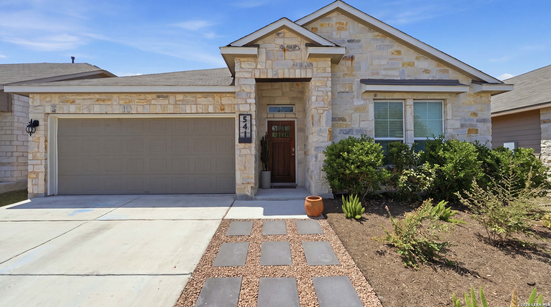 541 Blue Stem Road — photo