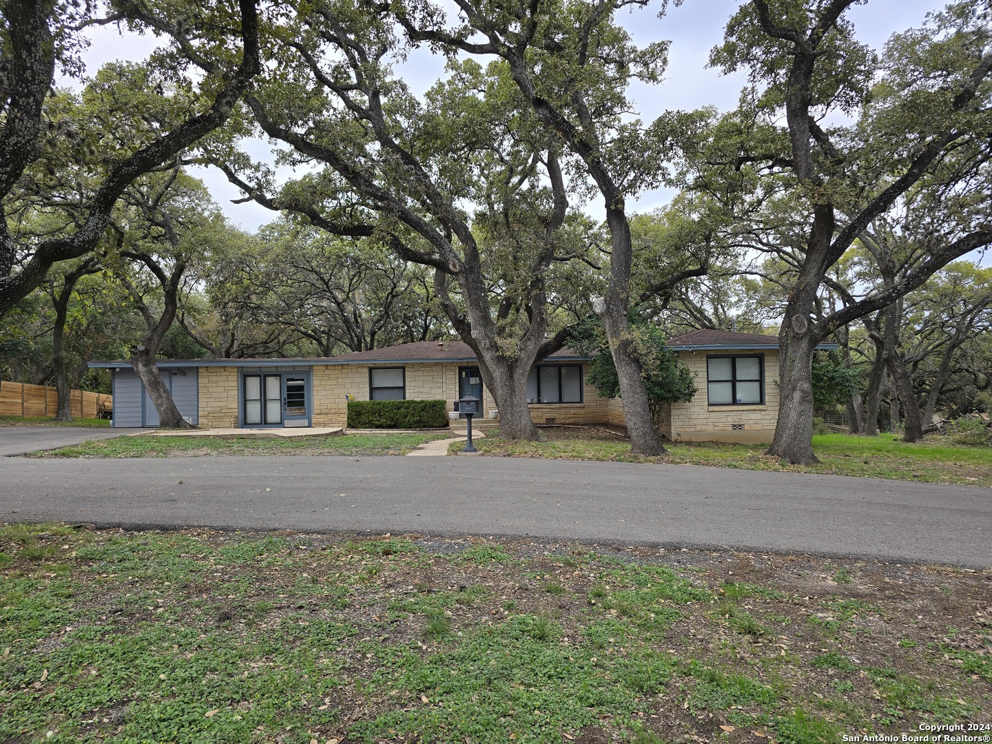 9115 Callaghan Road — photo