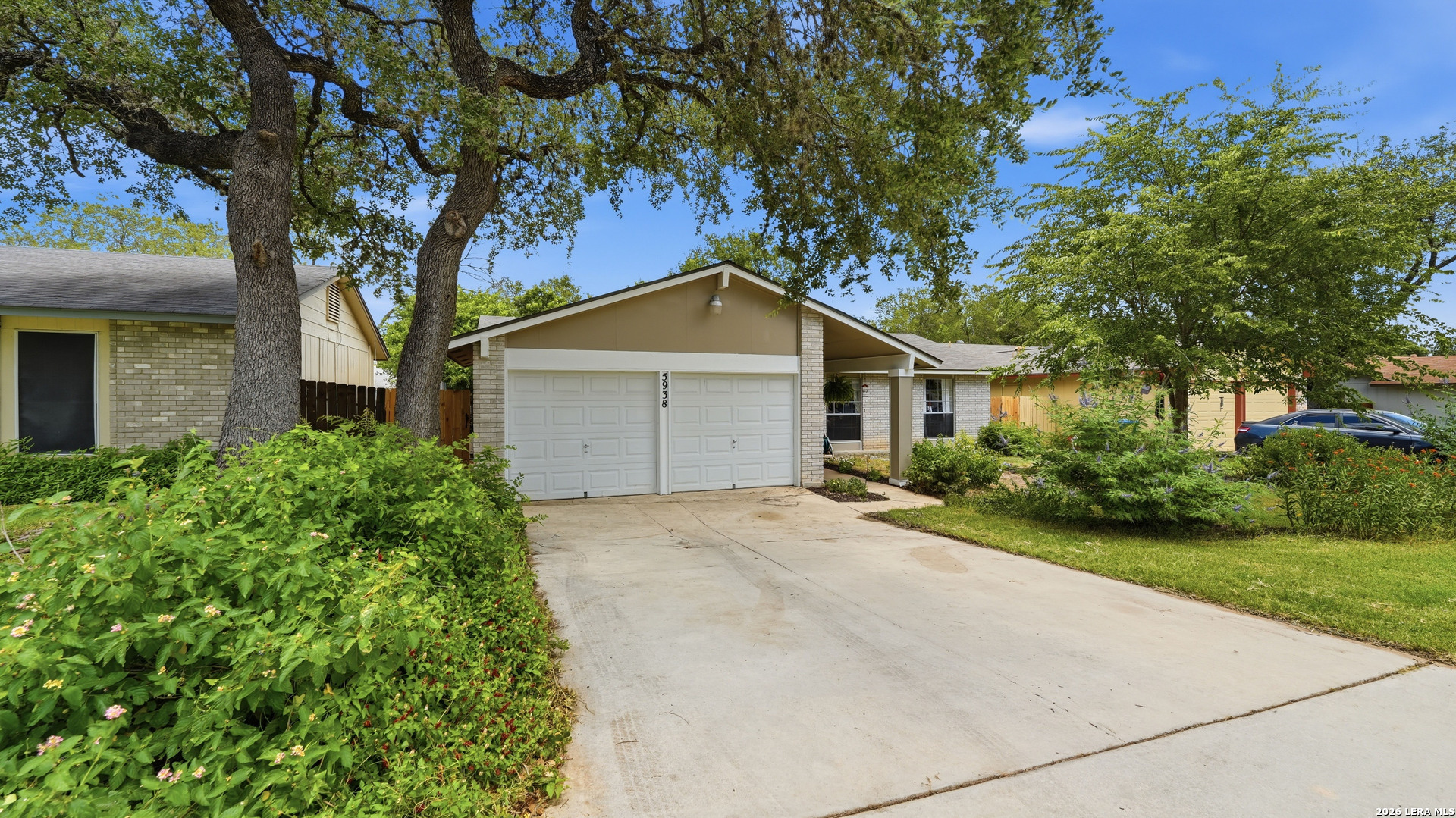 5938 Hidden Boulder Street — photo