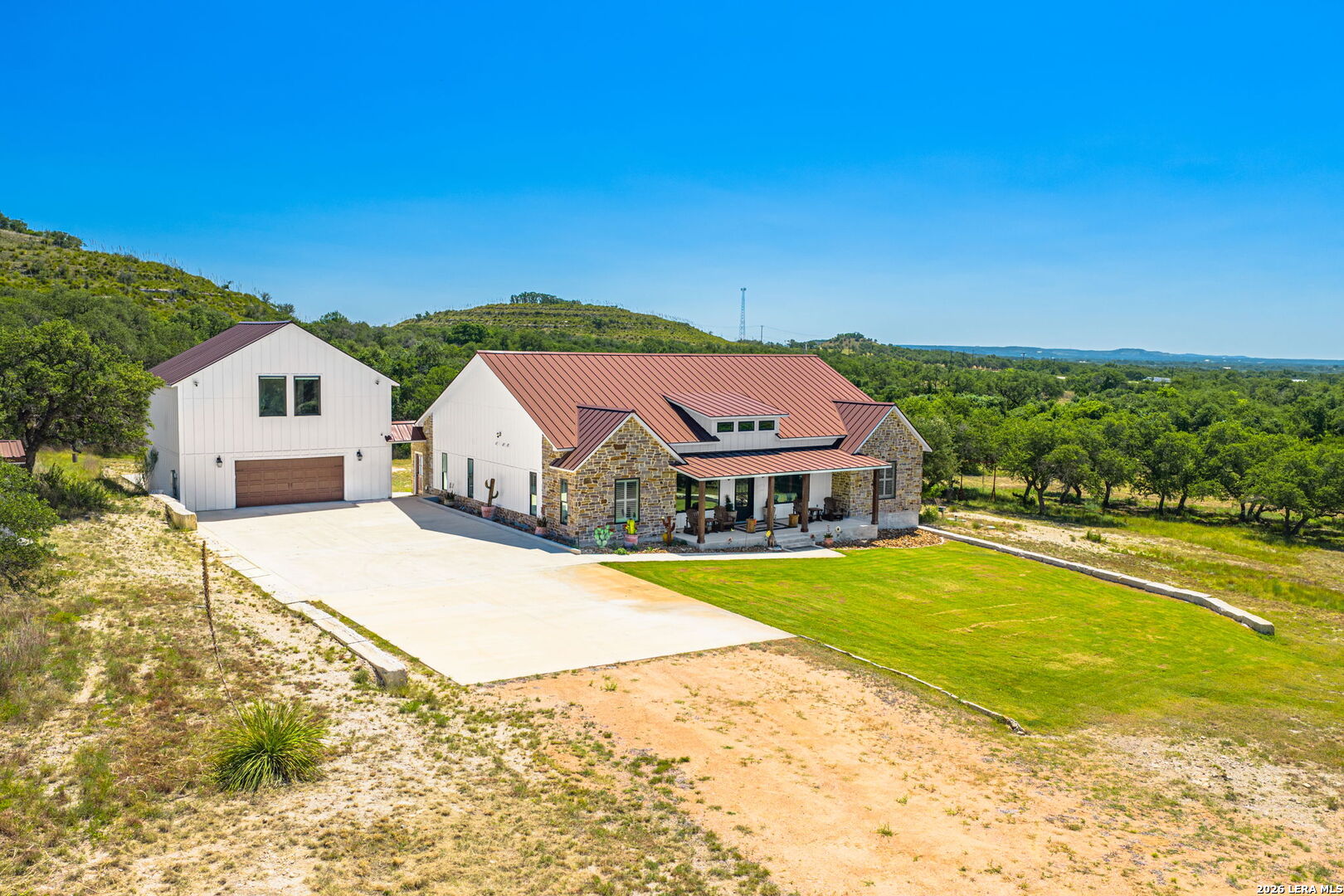 147 Gray Wolf, Blanco, TX 78606 — photo 2