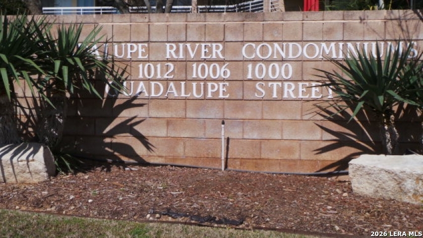 1006 Guadalupe 3E — photo