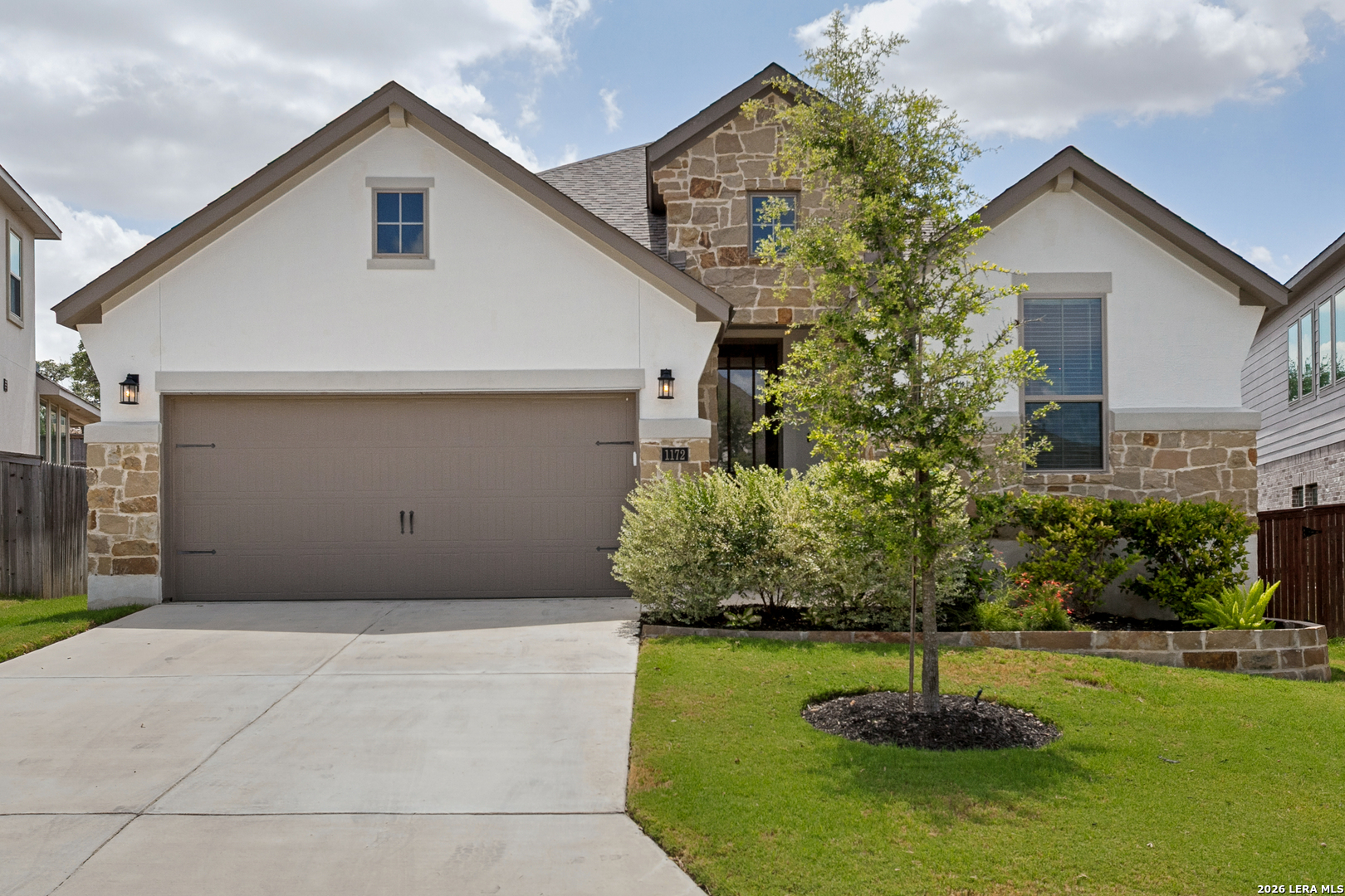 1172 Cadogan Squire — photo