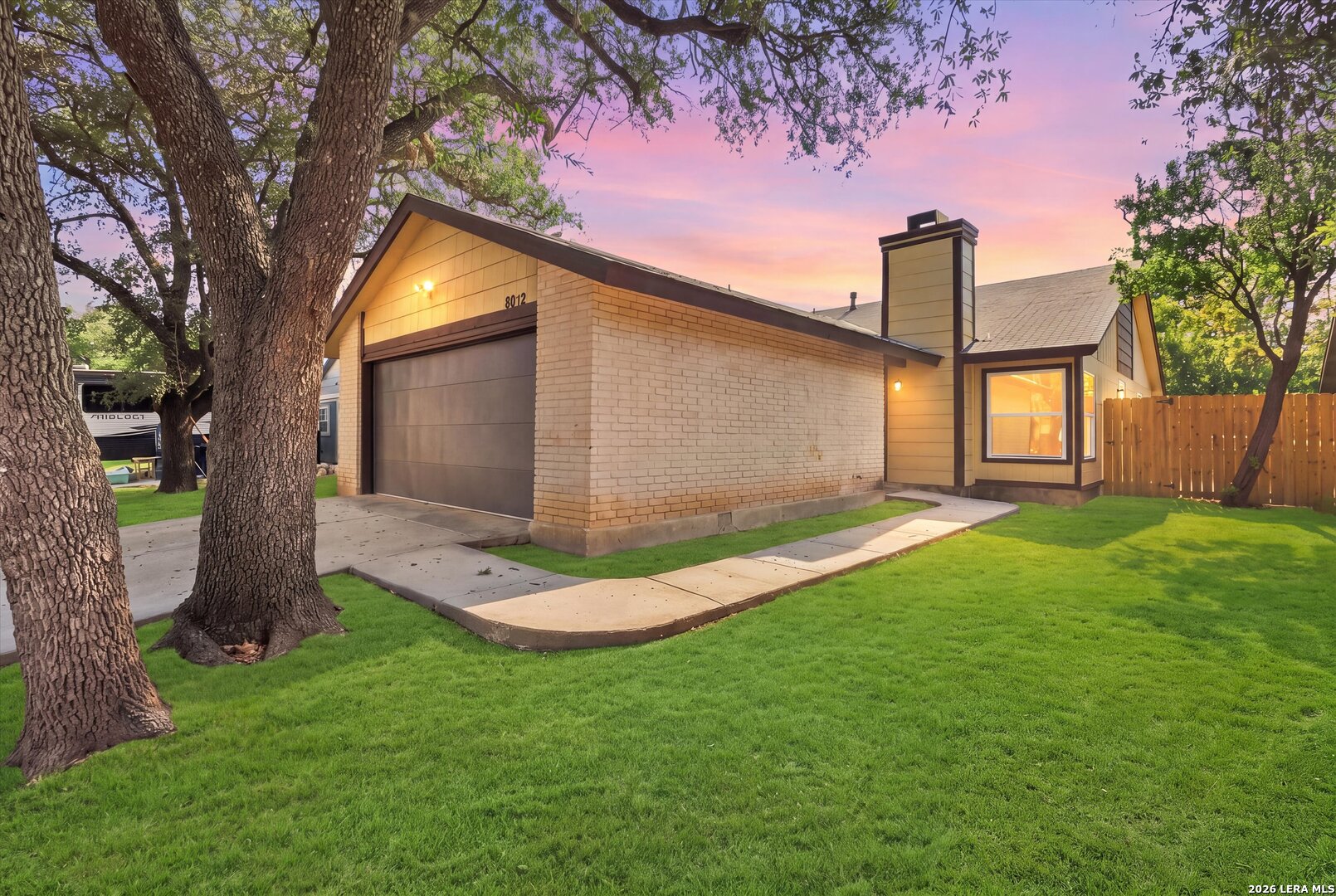 8012 Laurel Bnd — photo