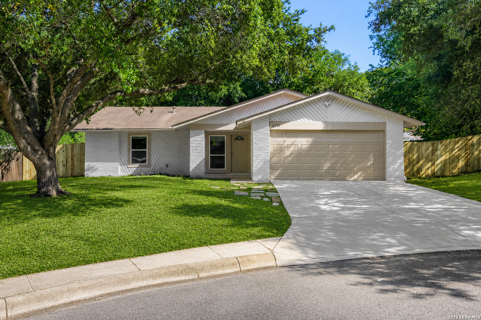 6731 Carters Blf — photo