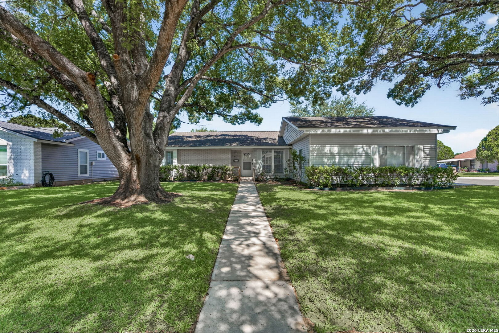 825 Marilyn Drive — photo