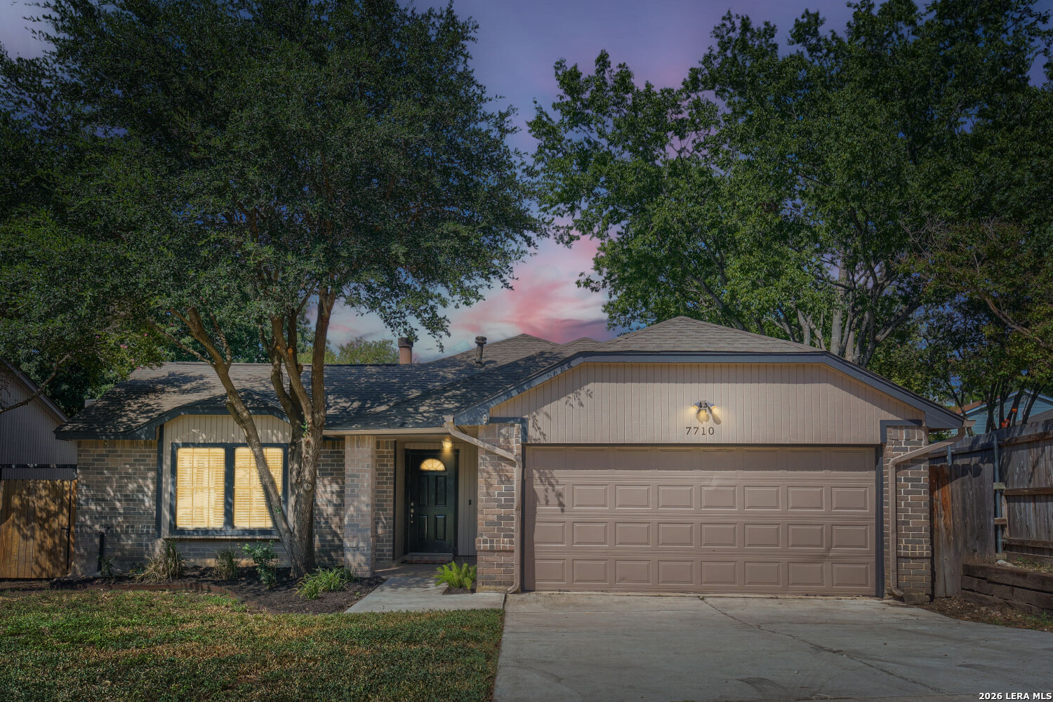 7710 Apple Green — photo