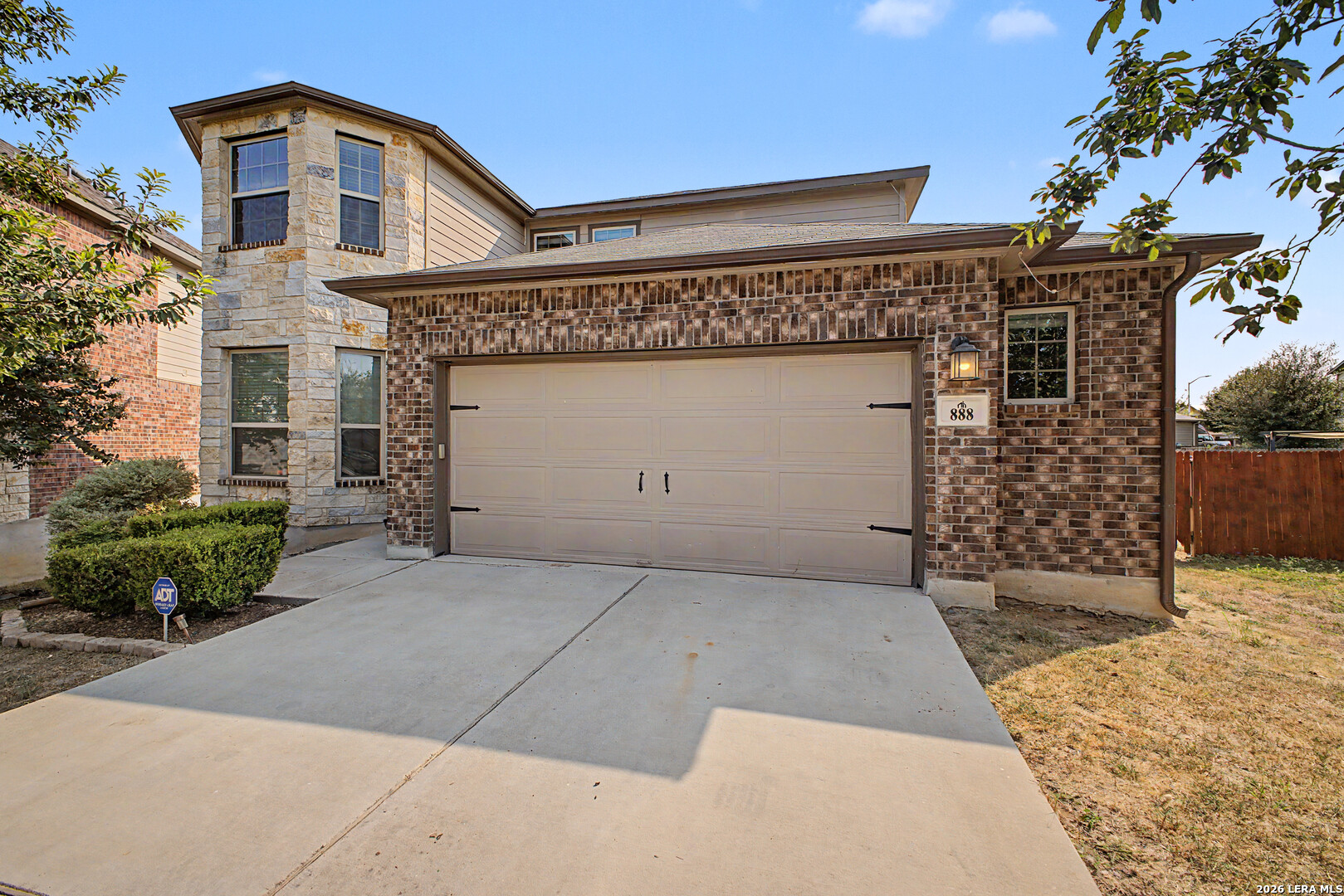 888 Maple Drive — photo
