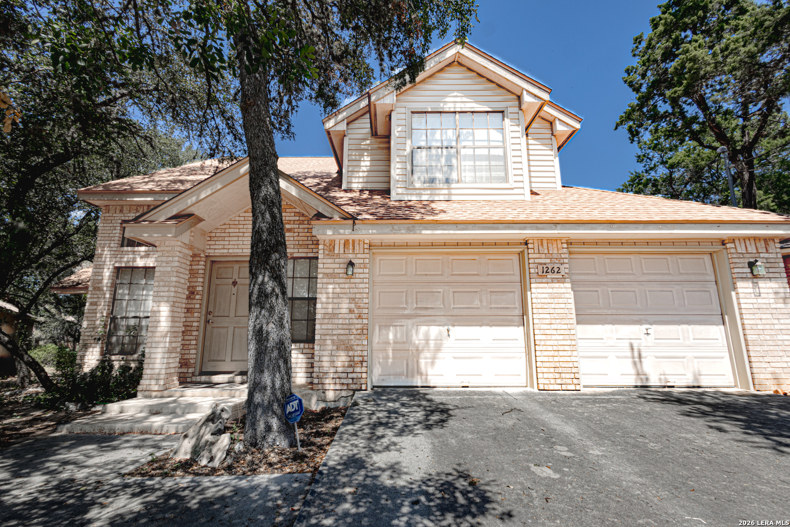 1262 Bluff Creek Circle — photo