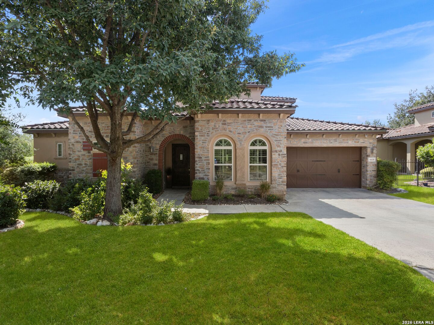 4418 Tapia — photo