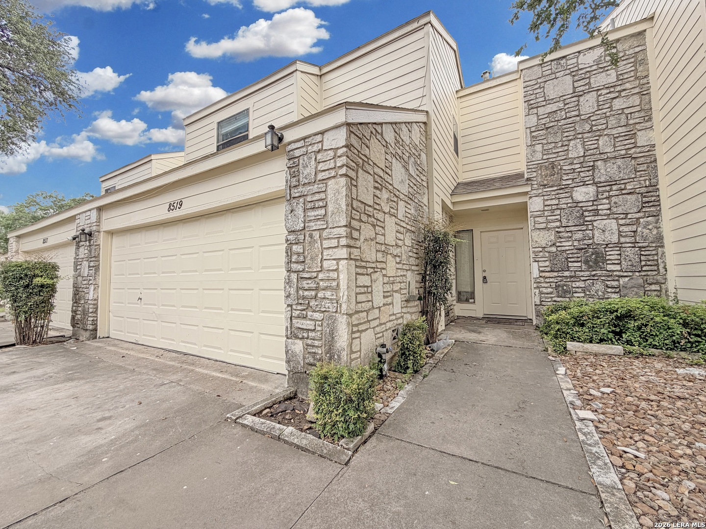 8519 Echo Creek Lane — photo