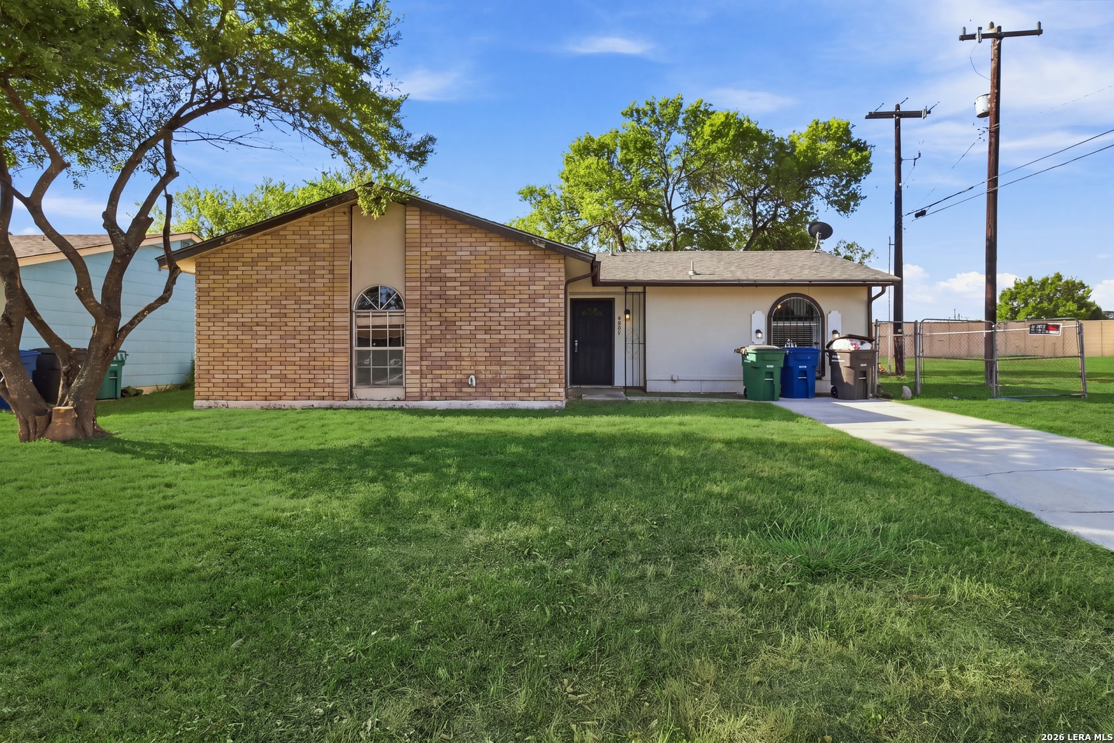 5202 Village Hvn — photo
