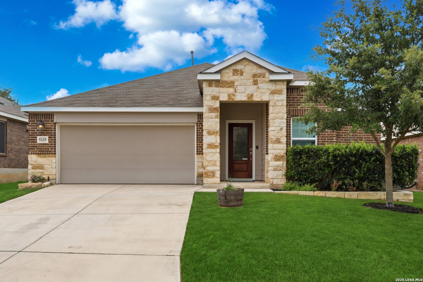 5125 Blue Ivy — photo