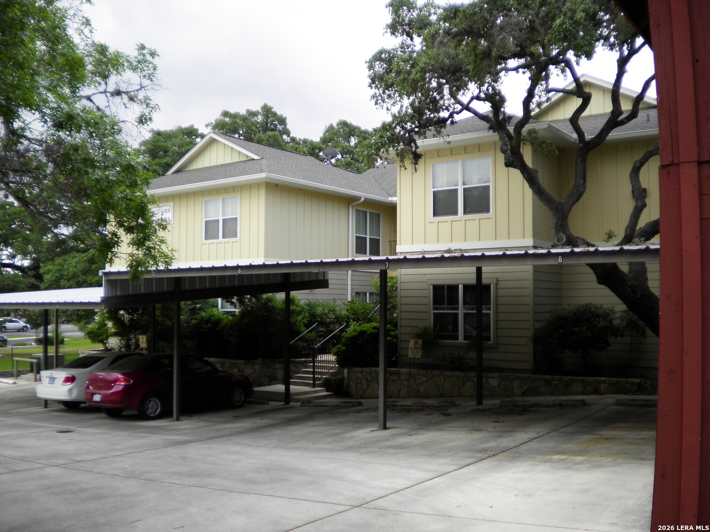 119 W Highland Drive 204 — photo