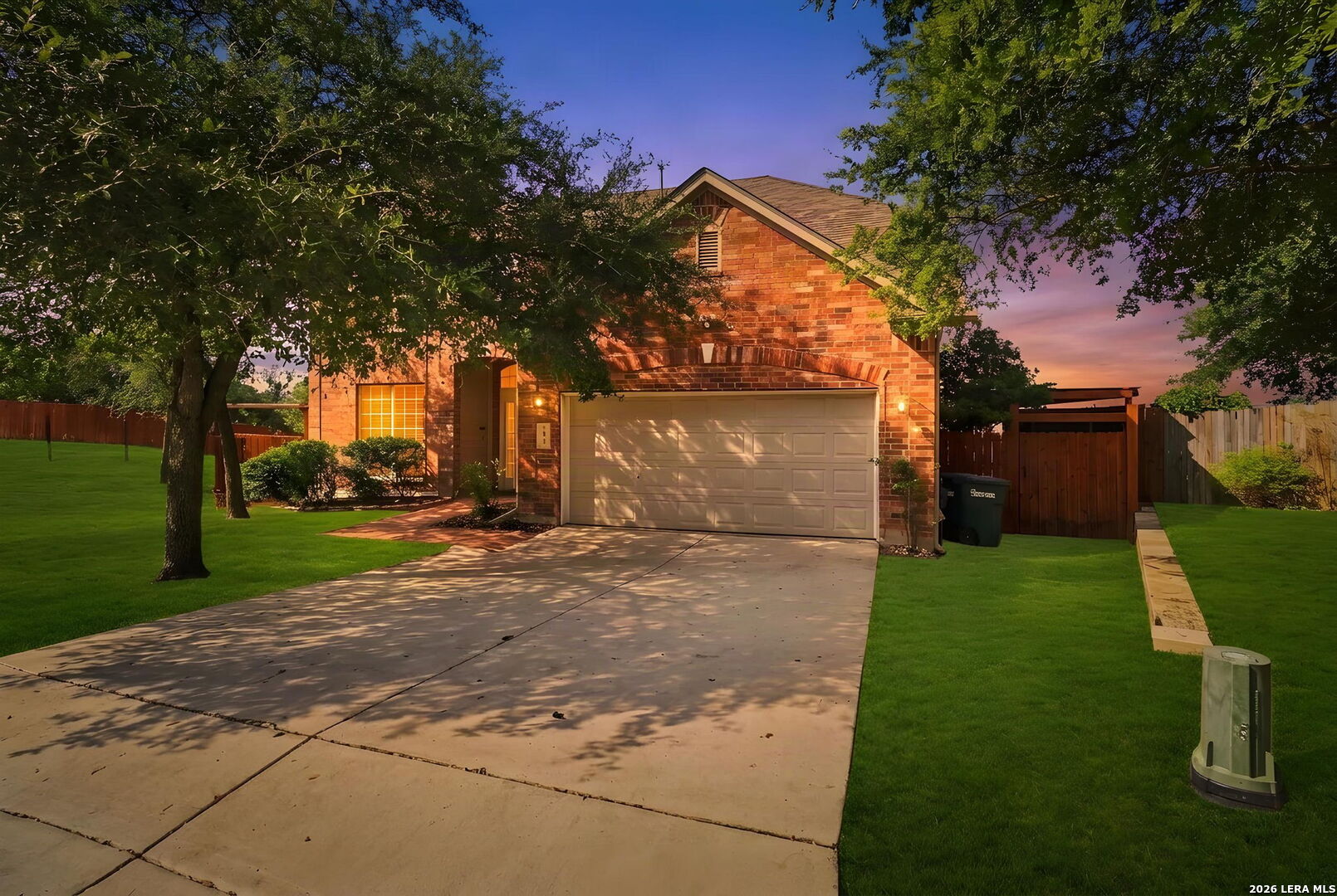21803 Ruby — photo