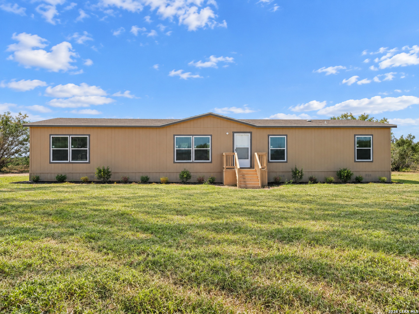 3041 FM 1333 — photo