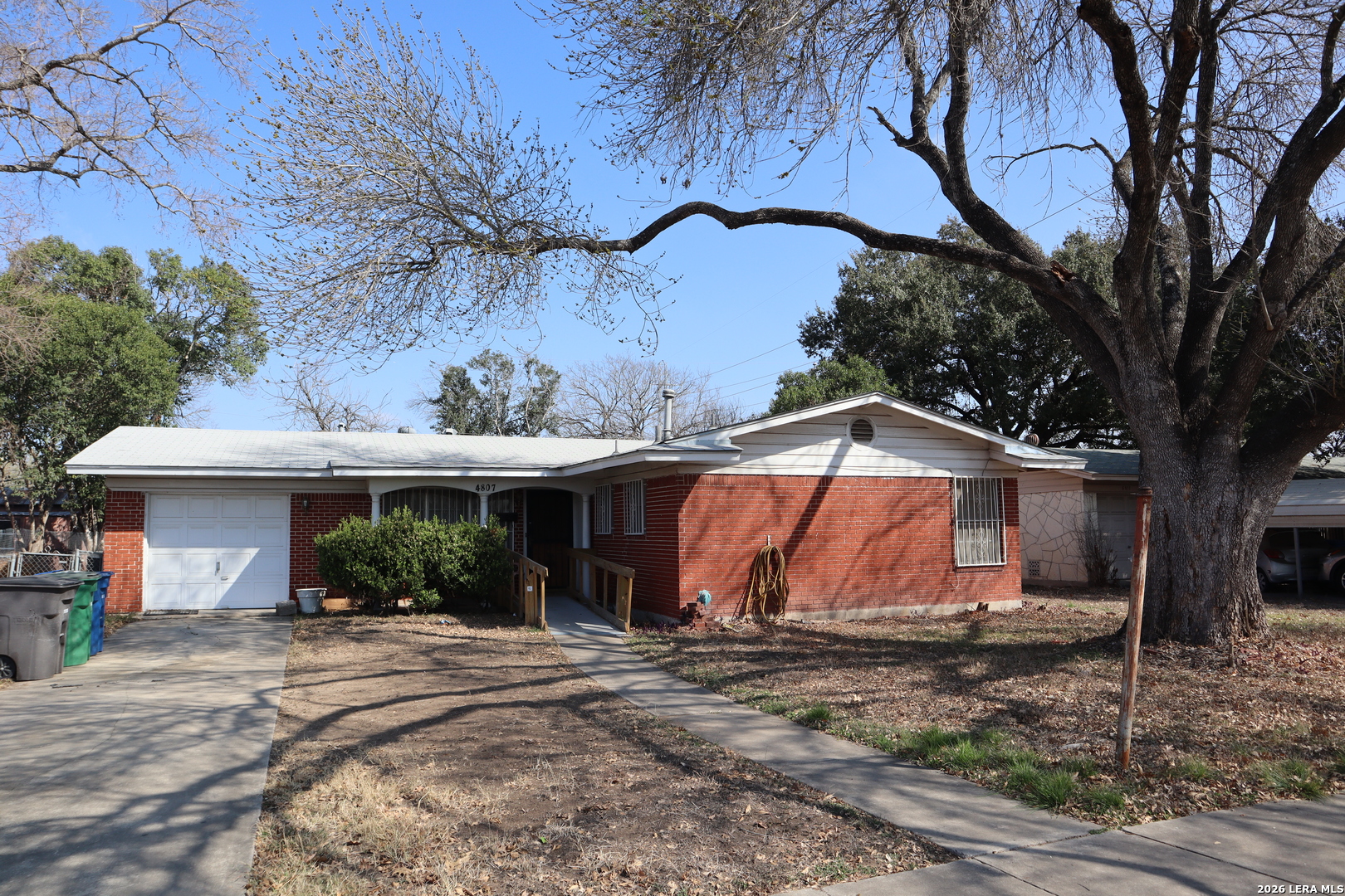 4807 Lakewood Drive — photo