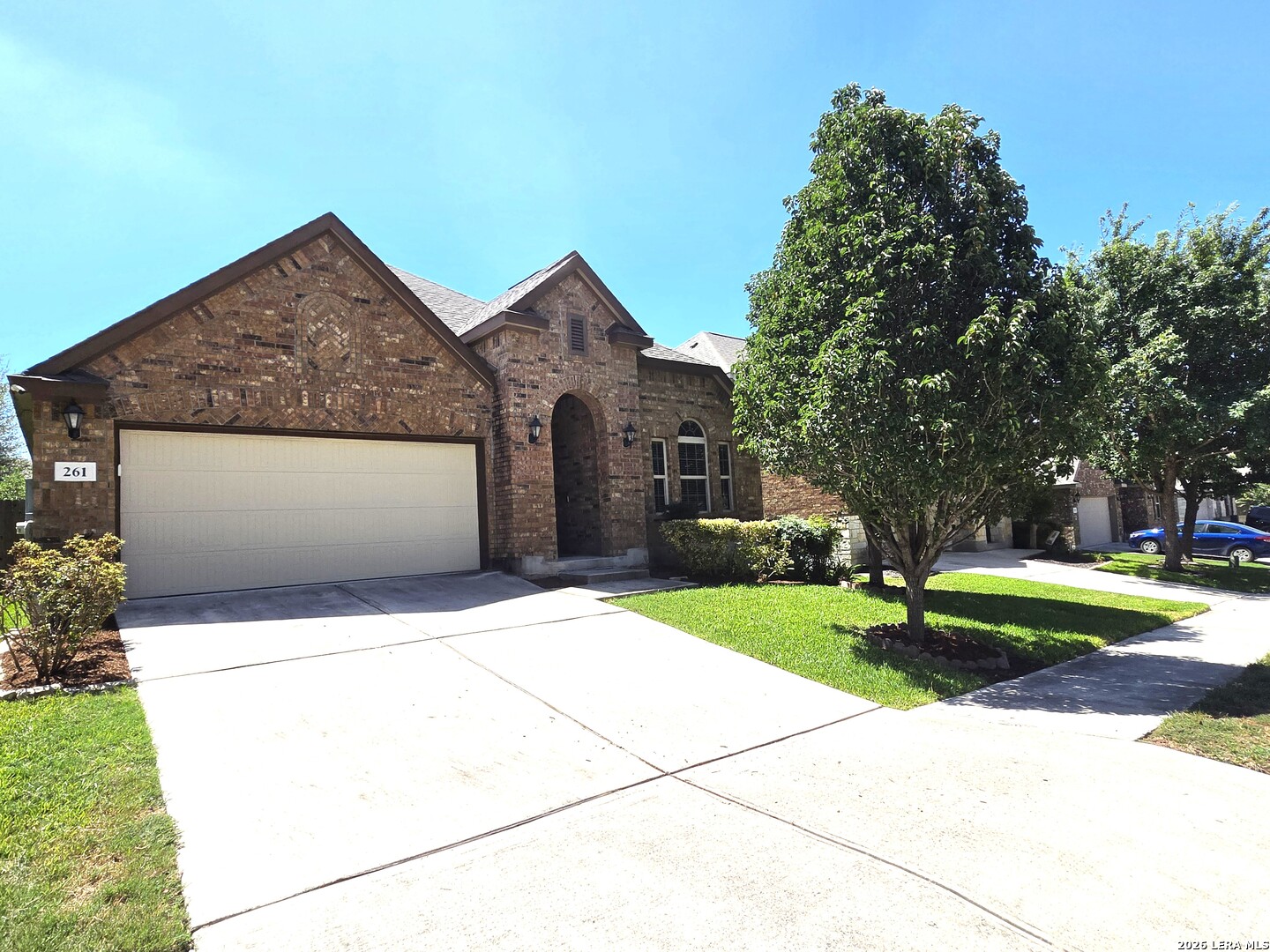 261 Norwood Court — photo
