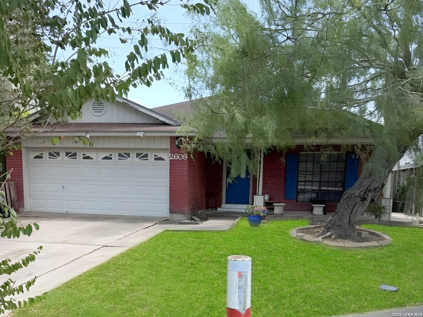 2609 Persimmon Street — photo
