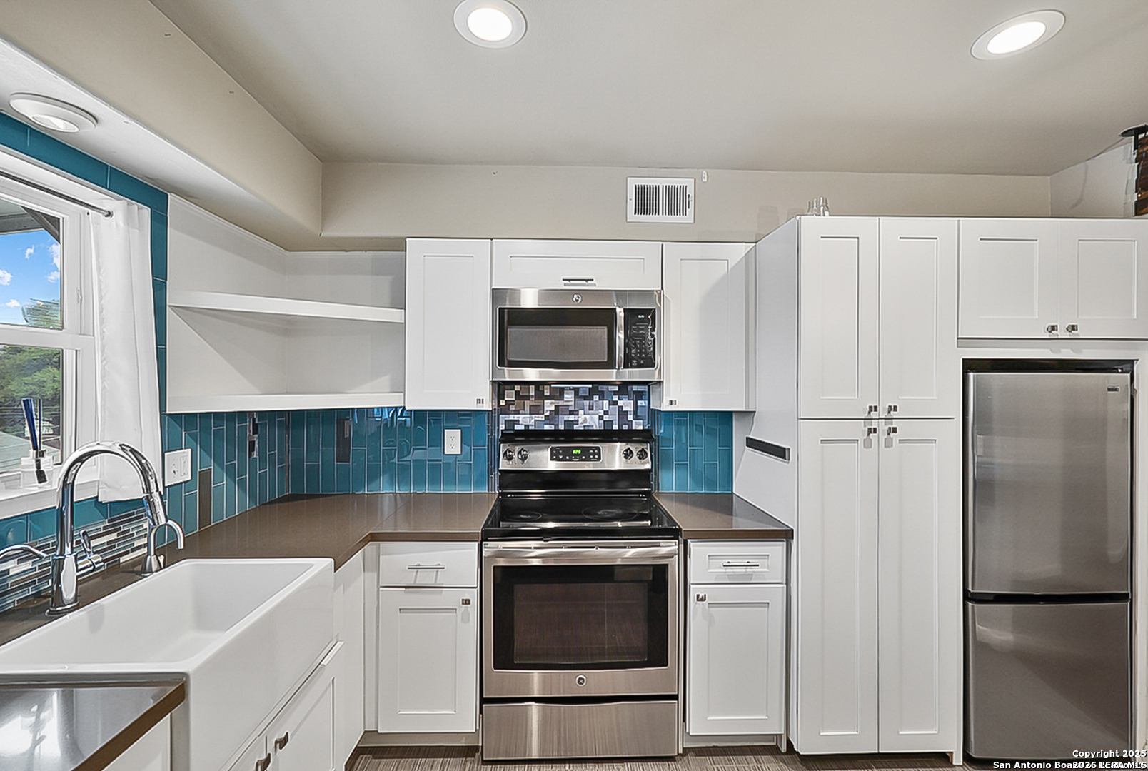 102 Ruelle Unit 208D 208D — photo