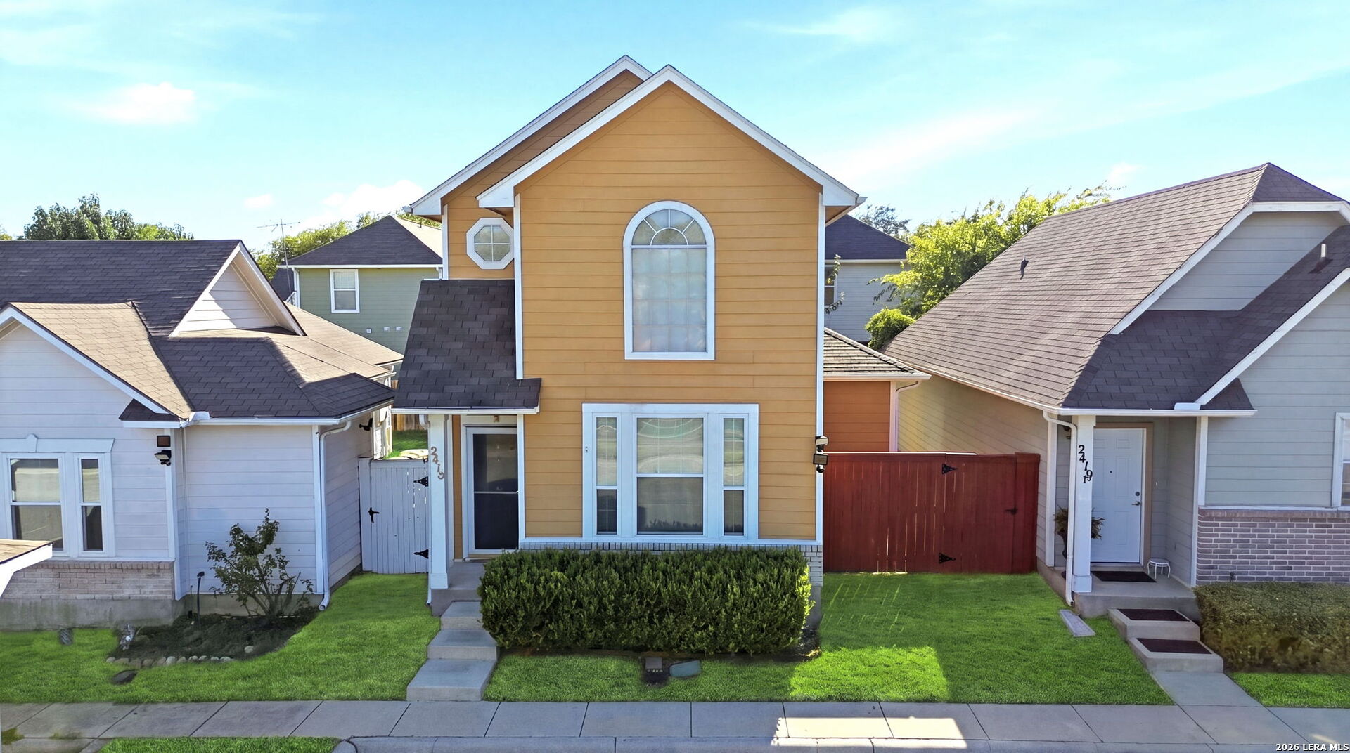2415 Crown Crossing — photo